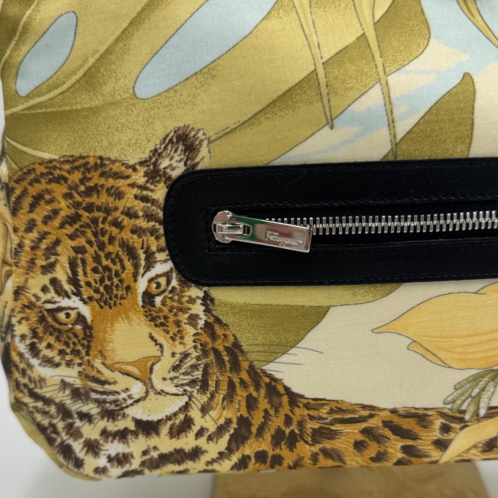 Salvatore Ferragamo Green Floral & Leopard Print Shoulder Bag - Picture 2 of 13